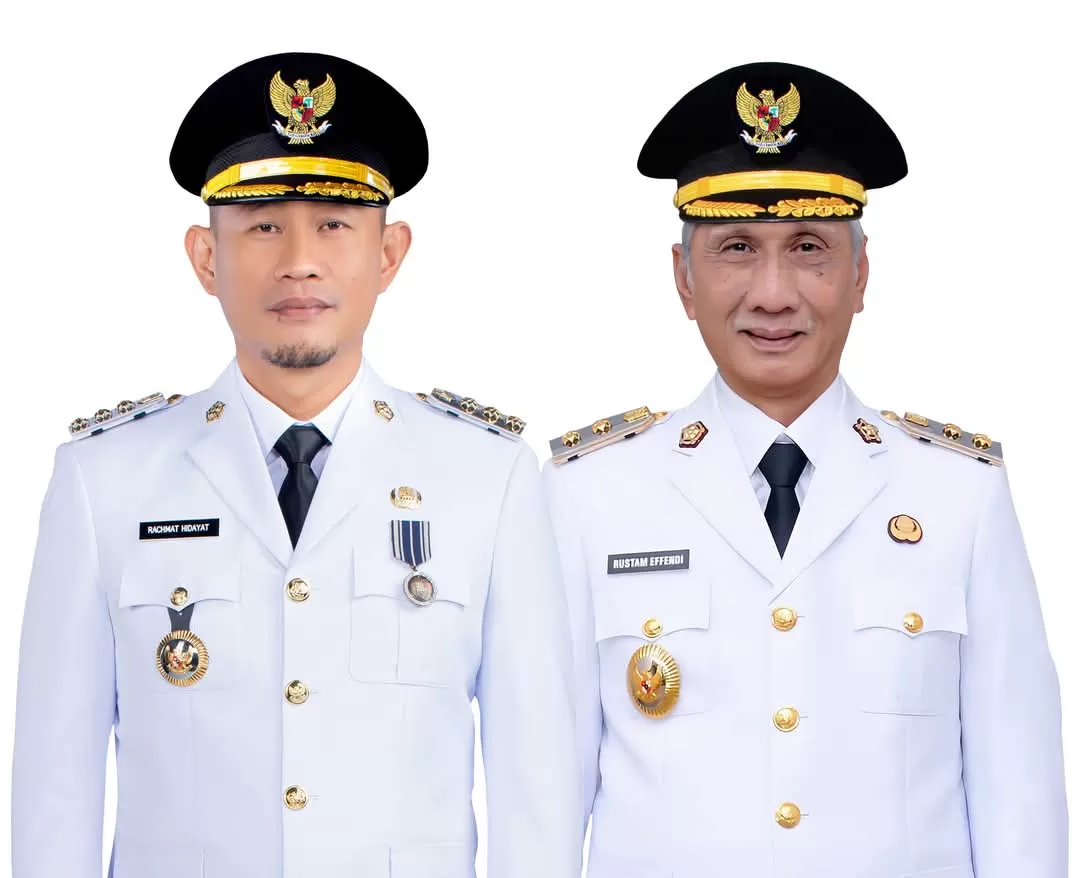 Wali Kota Lubuklinggau, H Rachmat Hidayat SH dan Wakilnya H Rustam. Klik rakyatsumsel.co.id