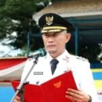 Wali Kota Lubuklinggau H Rachmat Hidayat ketika menjadi Inspektur upacara Hari Pahlawan 2025, beliau di kenal sosok sederhana dan memiliki jiwa dermawan yang tinggi.